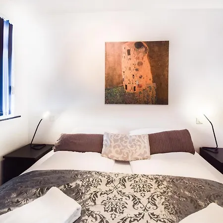 Apartment Hlemmur Plaza *